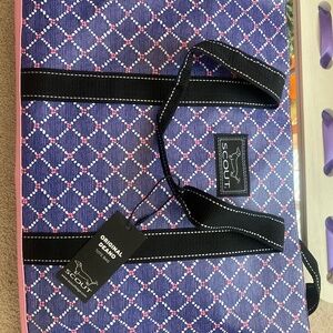 NWT SCOUT SHOPPING TOTE AND MAKEUP BAG